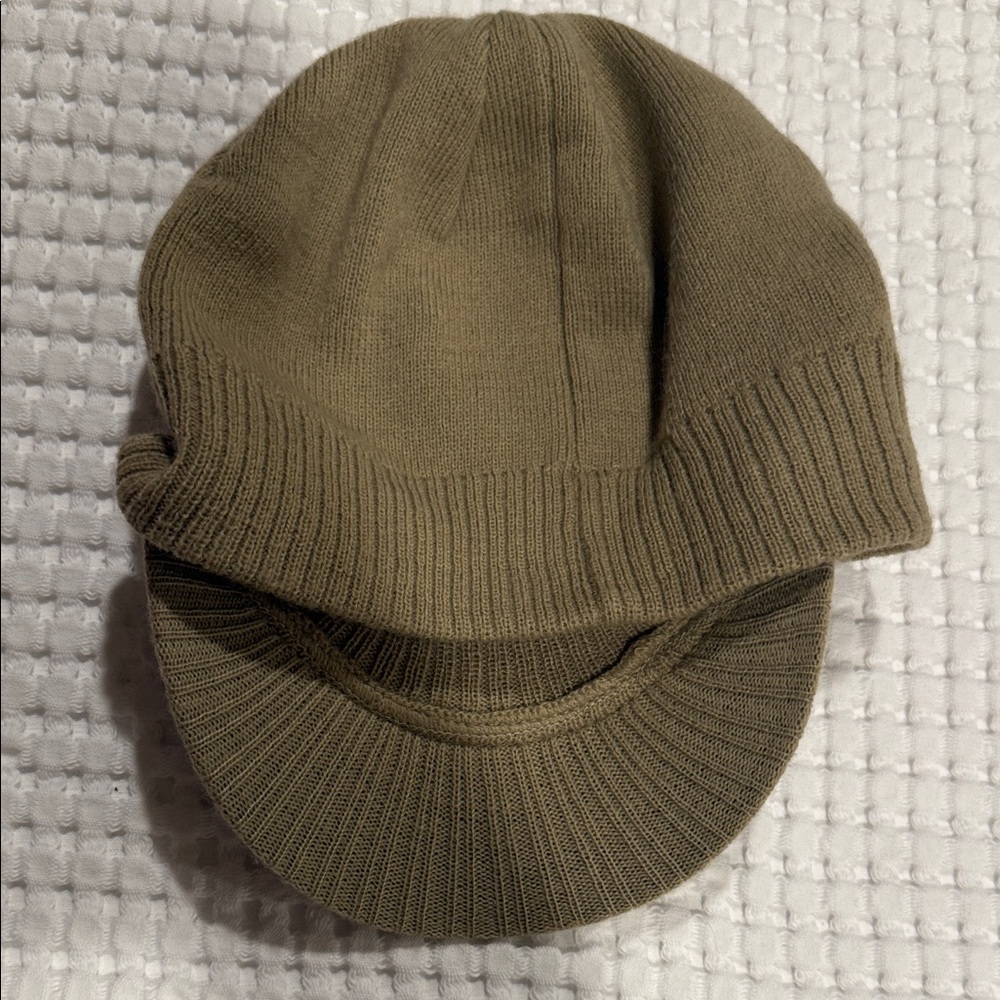 Stylish Brown and Tan Knit Cap and Glove Set - Picture 4 of 8